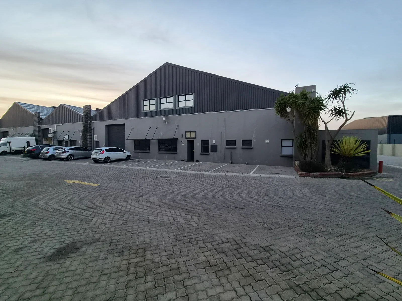 14 The Studios, Unit 14, 5 Wild Olive Rd, Atlas Gardens, Milnerton — 1054m2 WAREHOUSE FOR RENT IN ATLAS GARDENS