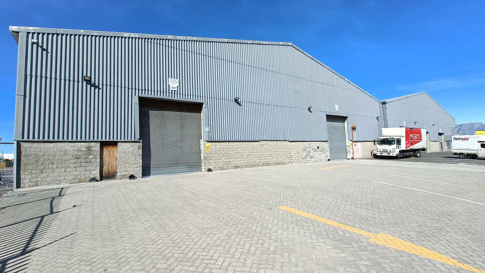 Unit 1, 7 Chain Avenue, Montague Gardens, Milnerton — photo 12
