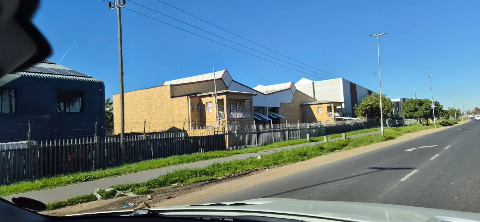 121 Kyalami Drive, Unit 2, Killarney Gardens, Milnerton — HIGH EXPOSURE 373m² Warehouse WITH LARGE SECURE YARD AREA To Let in Killarney Gardens