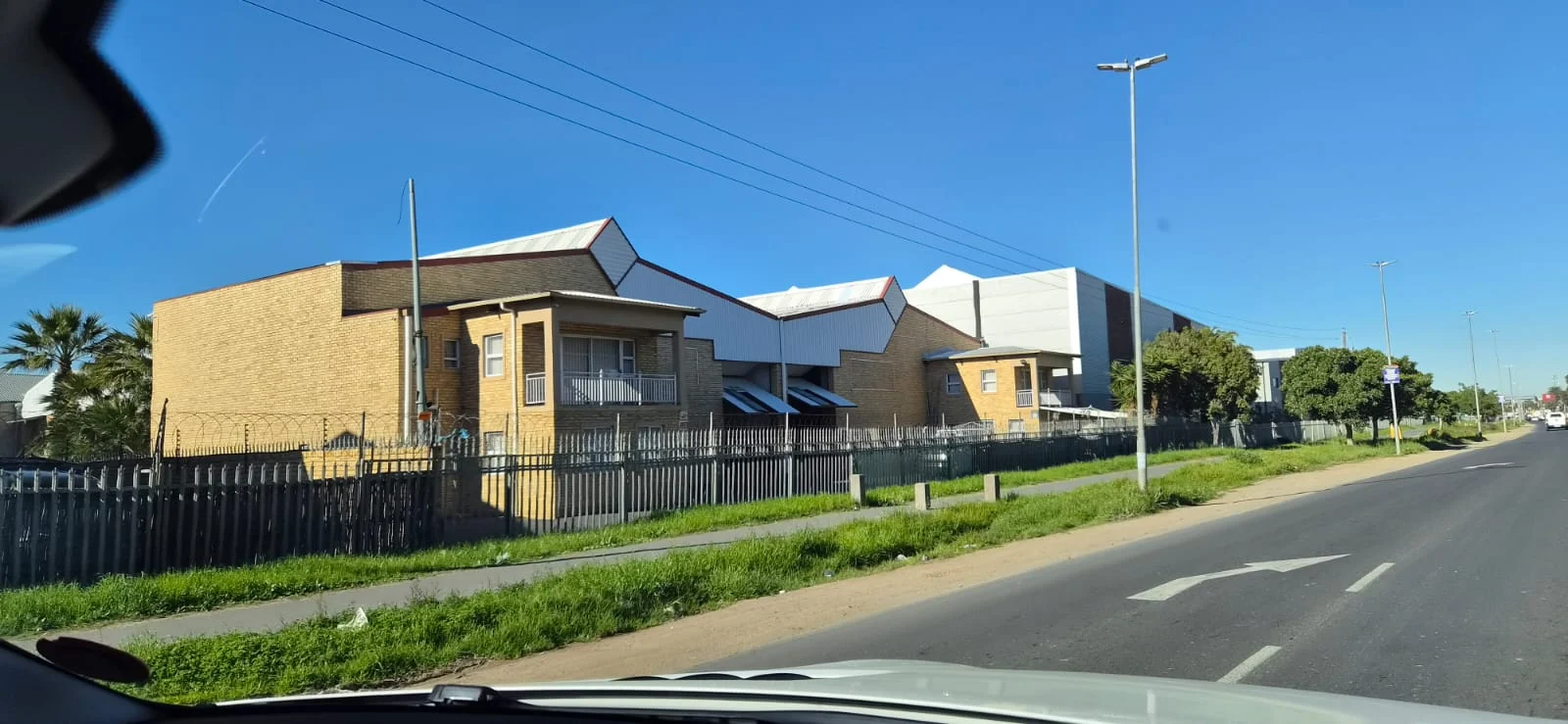 121 Kyalami Drive, Unit 1, Killarney Gardens, Milnerton — photo 2