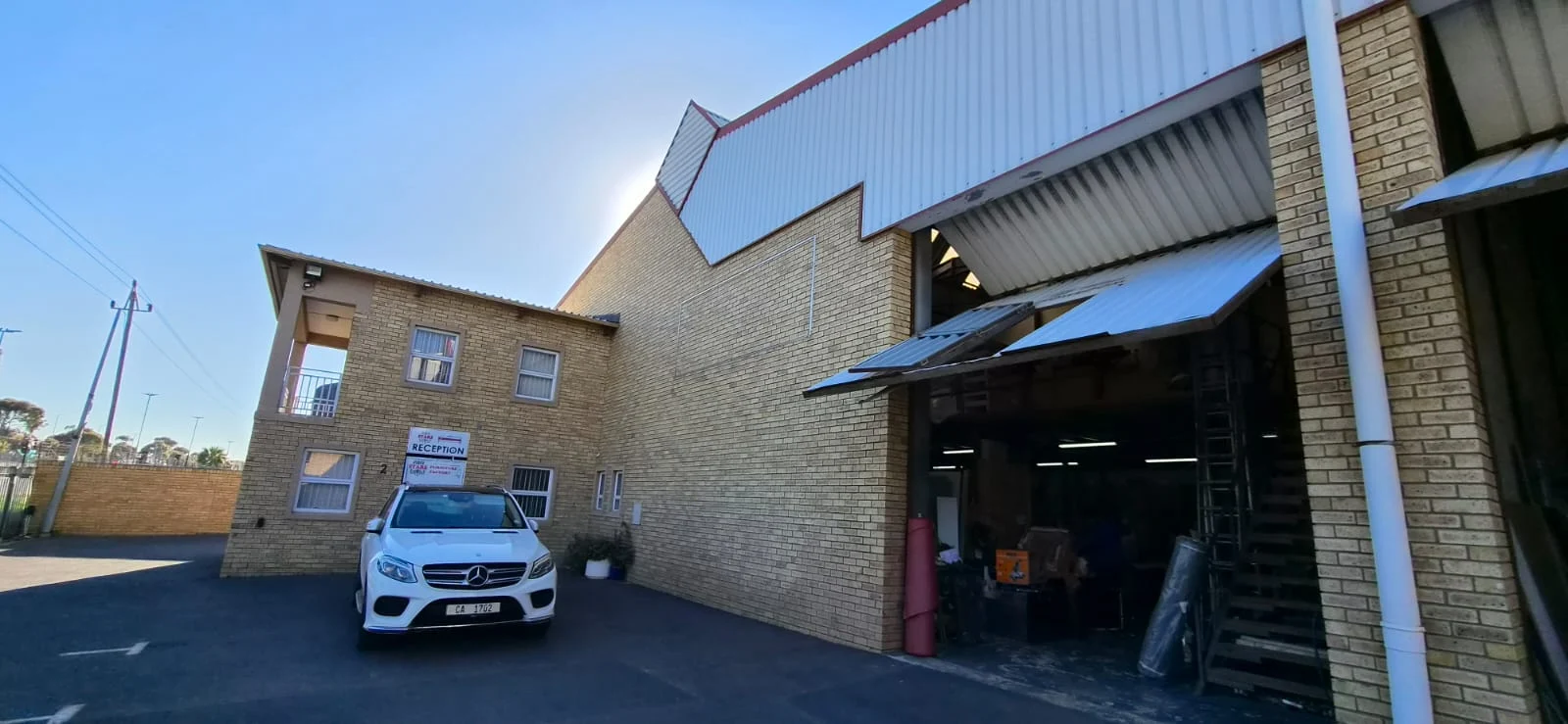 121 Kyalami Drive, Unit 1, Killarney Gardens, Milnerton — HIGH EXPOSURE 373m² Warehouse With LARGE SECURE YARD AREA To Let in Killarney Gardens
