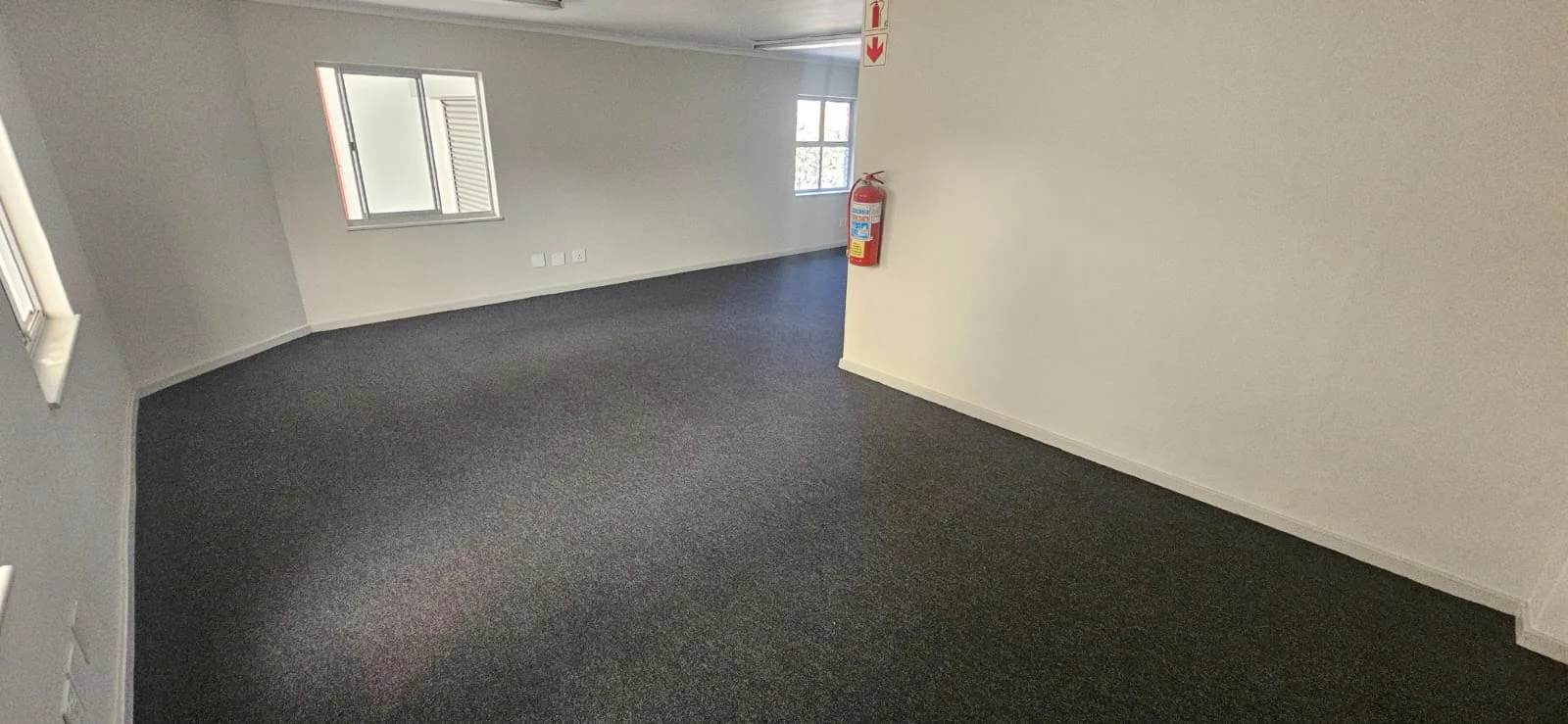 Unit 5 Castle Park, Killarney Gardens, Milnerton — photo 4