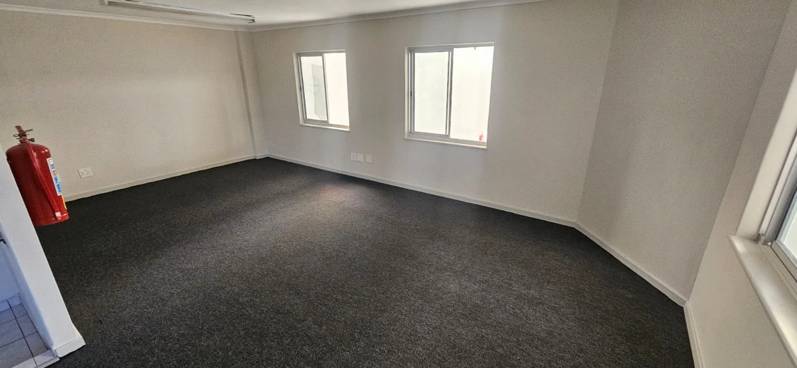Unit 5 Castle Park, Killarney Gardens, Milnerton — photo 6
