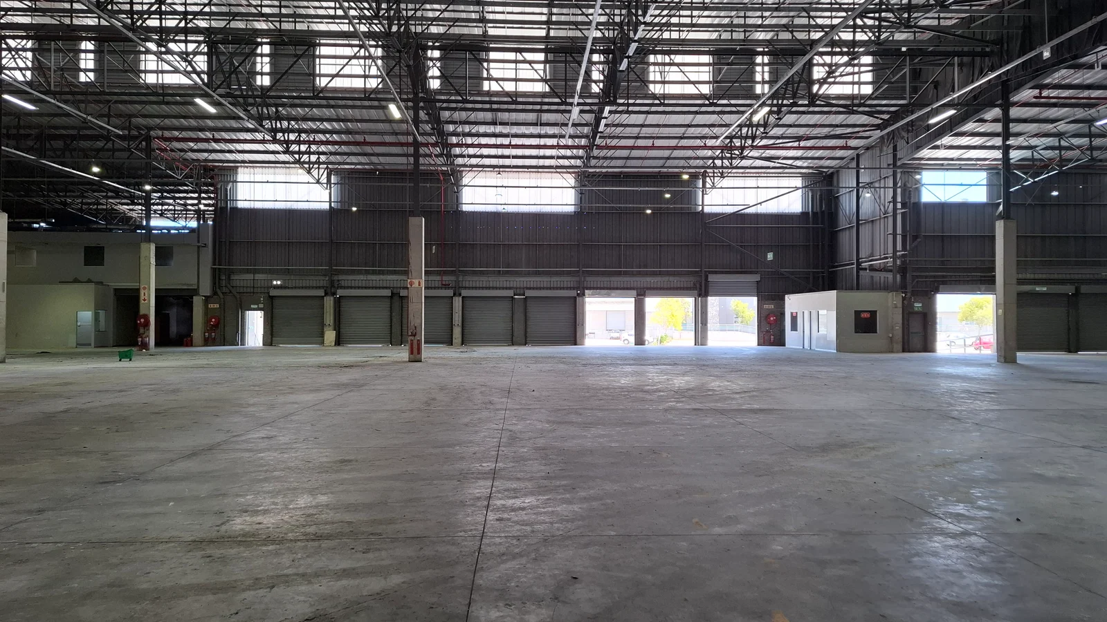 Unit 2 East Building, Montague Park, 4 Topaz Boulevard, Montague Gardens, Milnerton — photo 8